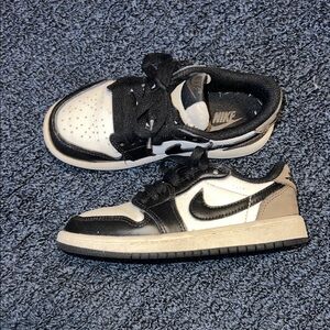 Nike Black and White Mocha Low-Top Sneakers